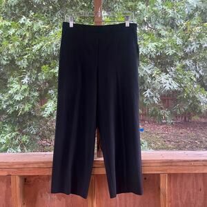 Briggs New York Women's Black Cropped Pull On Pants Size 10S. NEW